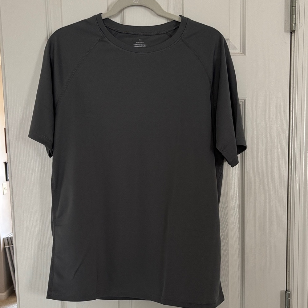 Men’s Gray Athletic T-shirt